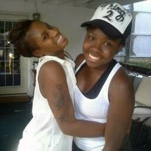 Meet your Posher, Arielle